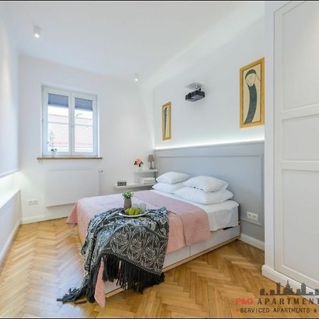 P&O Home Cinema Apartment Zakroczymska Варшава Экстерьер фото